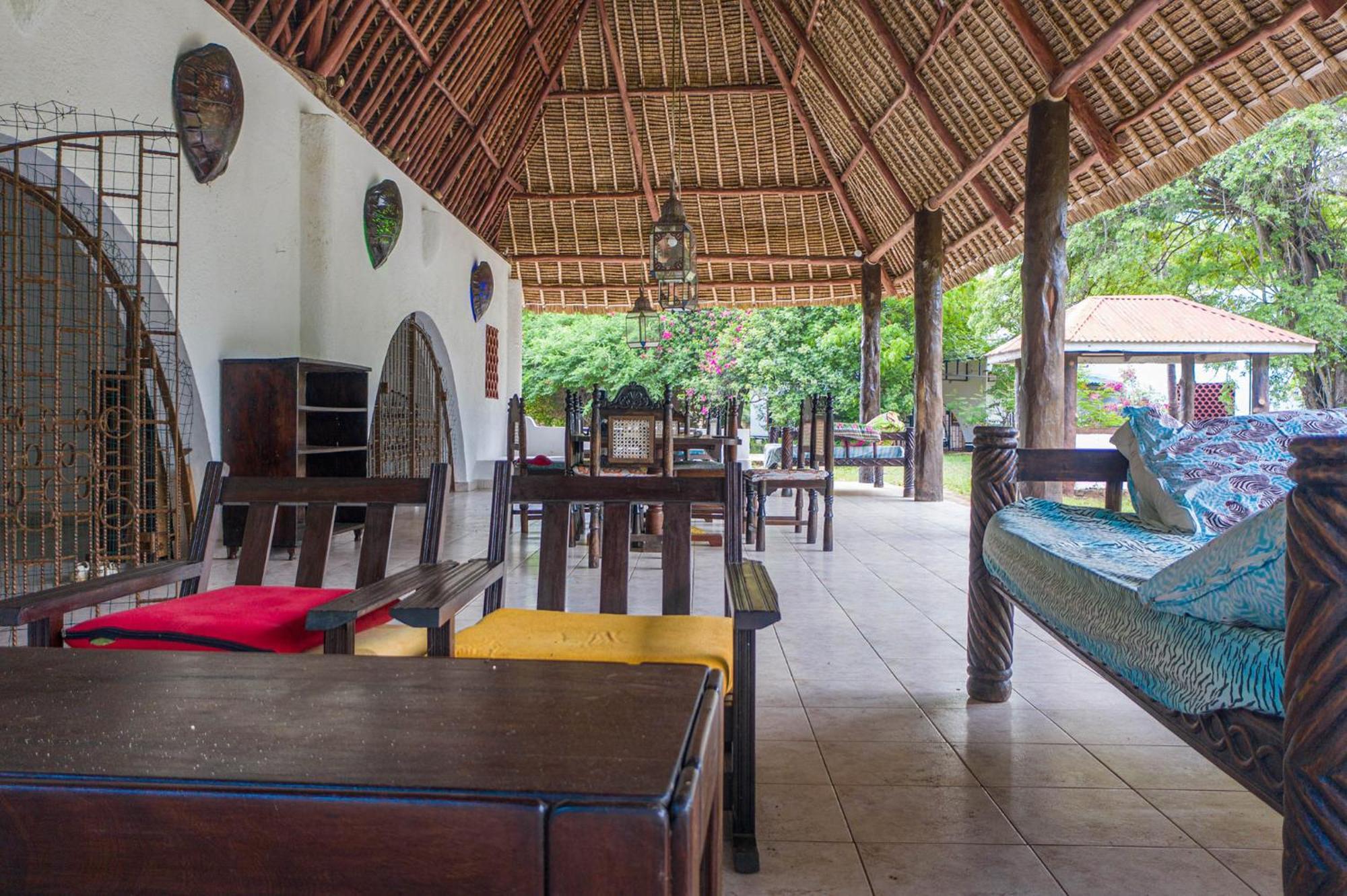 Lux Suites Kivulini Cottages Diani Beach Exterior photo